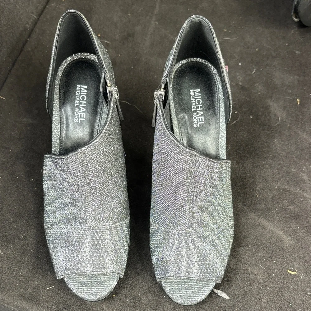 Michael Kors Glittering Silver Heels